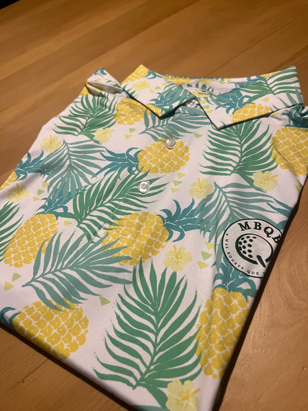 POLERA MODELO PIÑA COLADA