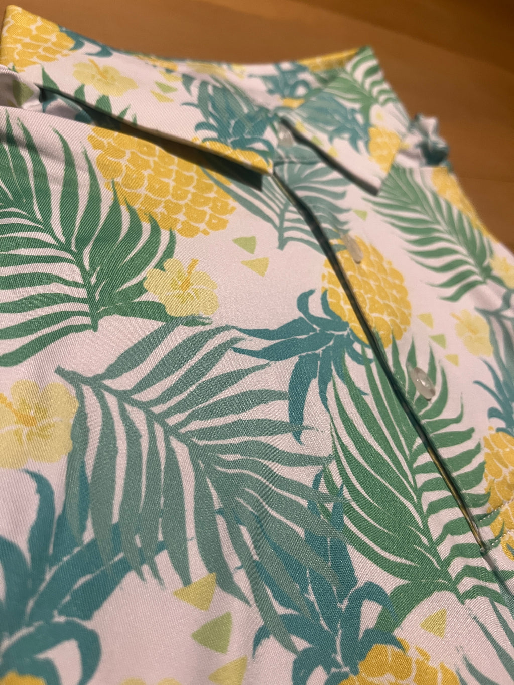POLERA MODELO PIÑA COLADA