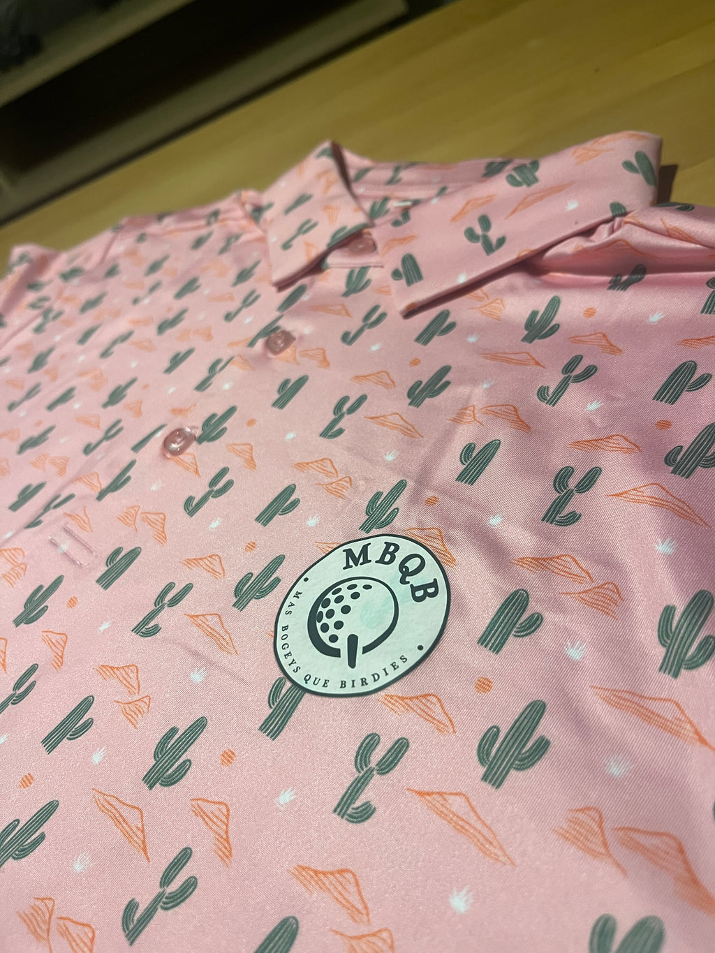 POLERA MODELO CACNEA
